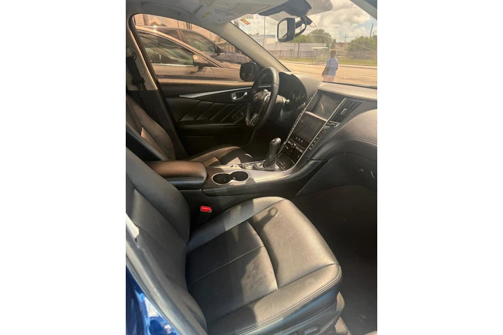 $1500 : Q50 3.0 LUXE image 6