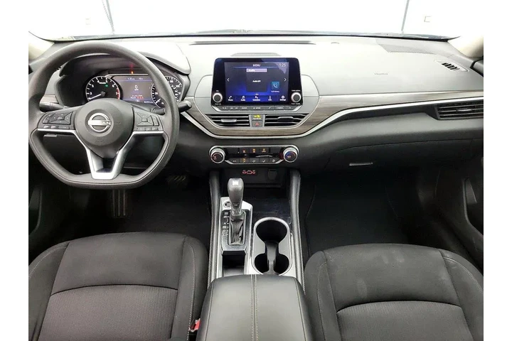 $19998 : Nissan Altima 2023 2.5 SV 4d image 9