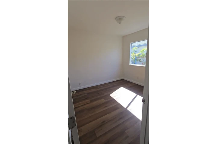 $900 : Renta de un cuarto grande image 2