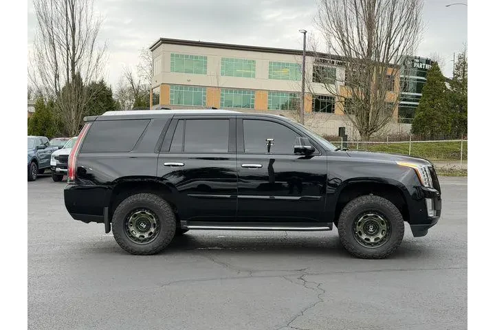 $34995 : Cadillac Escalade 2020 4x4 L image 2