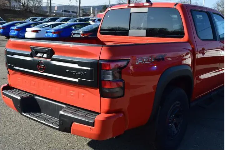 $39900 : Nissan Frontier 2025 4x4 PRO image 9