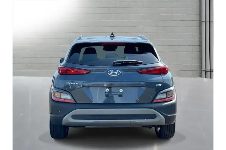 $17937 : Hyundai KONA 2022 AWD SEL 4d image 7