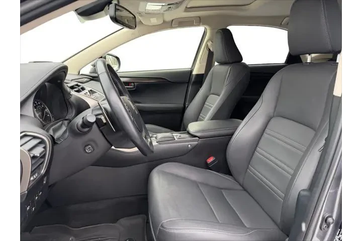 $27750 : Lexus NX 300 2020 AWD 4dr Cr image 10