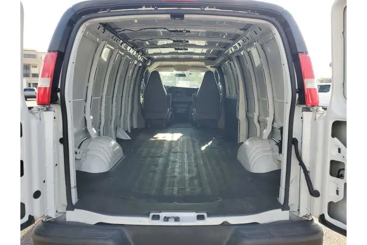 $23591 : GMC Savana 2023 2500 3dr Ext image 7