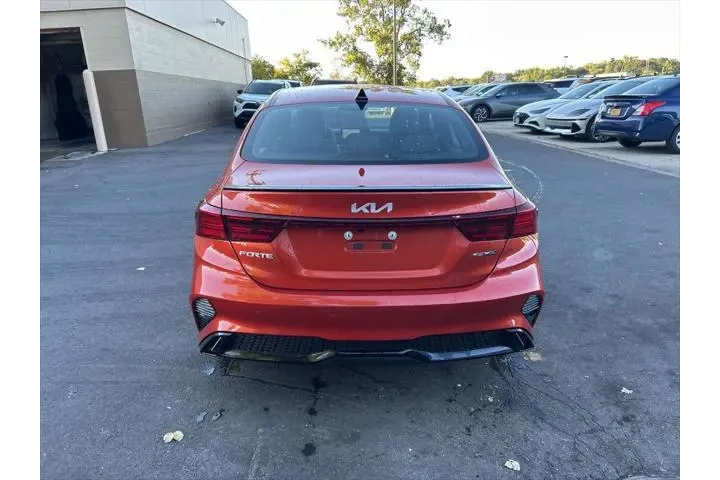$16900 : Kia Forte 2023 GT-Line 4dr S image 5
