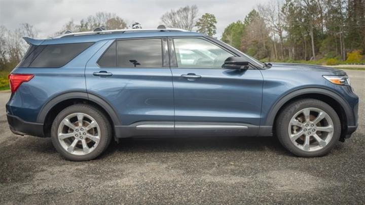 $30498 : PRE-OWNED 2020 FORD EXPLORER image 7