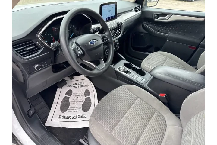 $12999 : 2020 Escape SE image 9