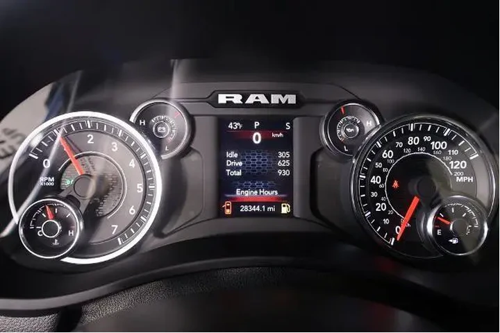 $39875 : Ram 2500 2024 4x4 Big Horn 4 image 4