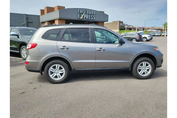 $7983 : Hyundai SANTA FE 2011 AWD GL image 6