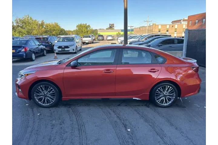 $16900 : Kia Forte 2023 GT-Line 4dr S image 7
