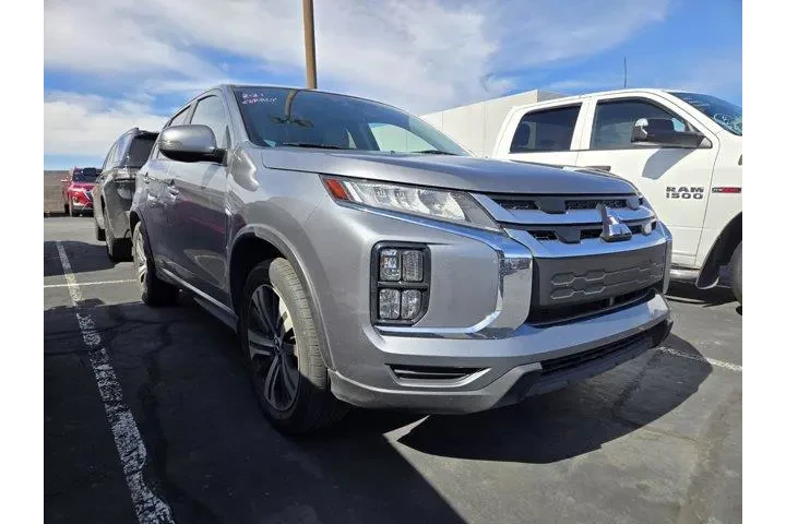 $17591 : Mitsubishi Outlander Sport 2 image 1