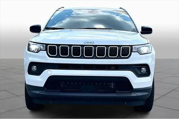 $24798 : Jeep Compass 2023 4x4 Latitu image 3