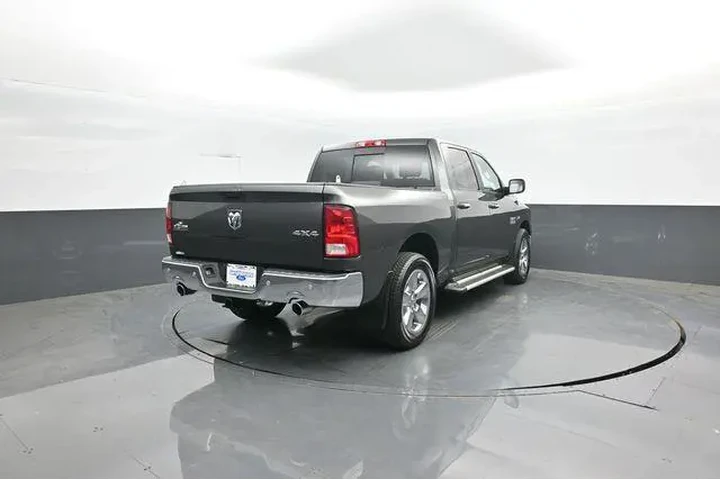 $24730 : Ram 1500 2016 4x4 Big Horn 4 image 7