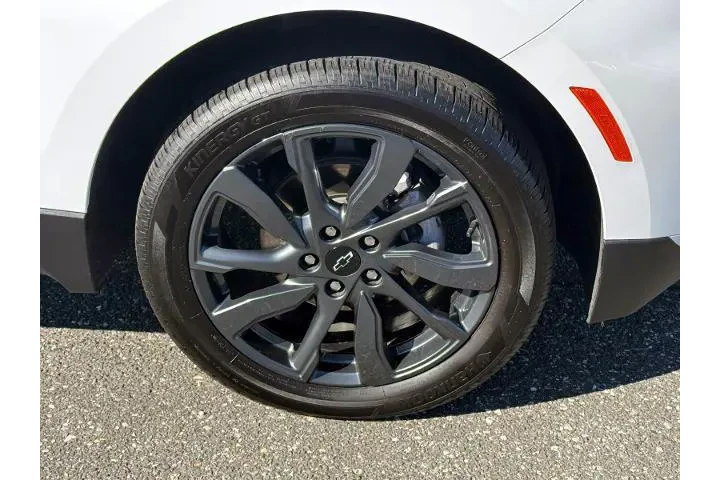 $27349 : Chevrolet Equinox 2024 4x4 R image 6