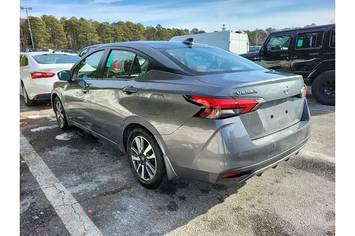 $14899 : Nissan Versa 2022 SV 4dr Sed image 4