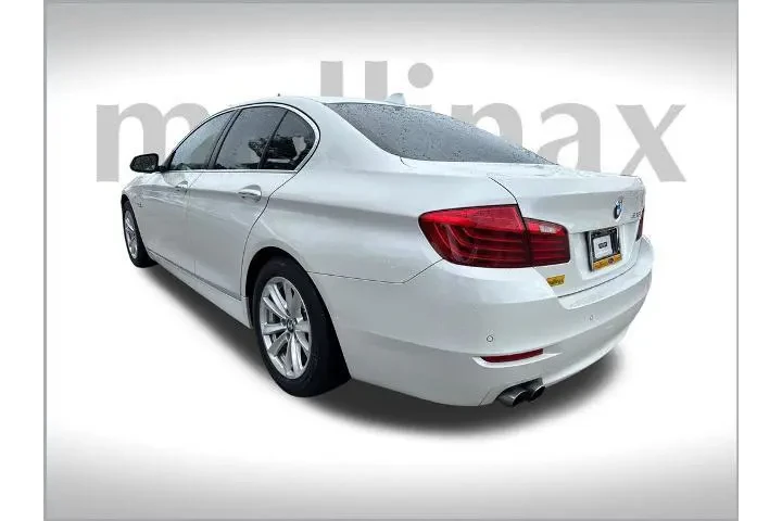 $9900 : BMW 5 Series 2015 528i 4dr S image 8