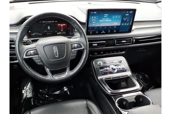 $27987 : Lincoln Nautilus 2022 AWD St image 4