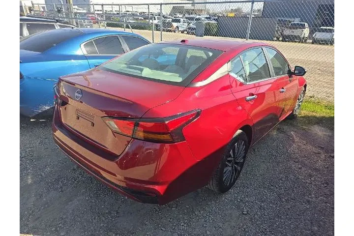 $18797 : Nissan Altima 2025 2.5 SV 4d image 3