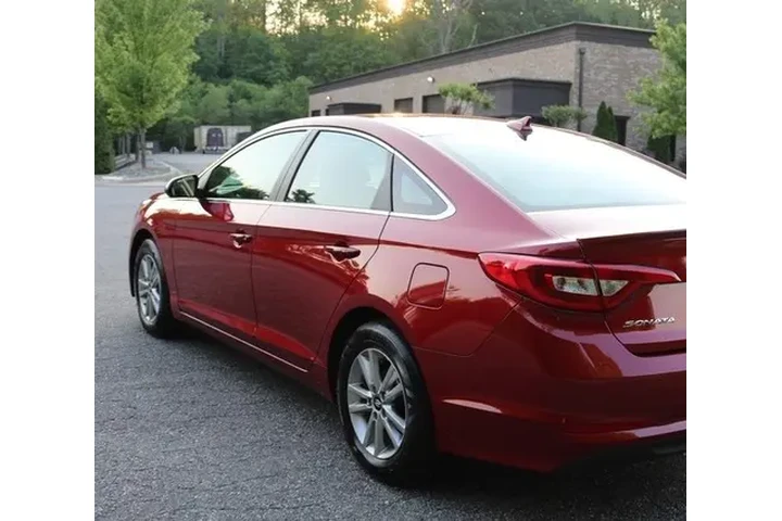 $5000 : 2016 SONATA SE Sedan 4D image 3