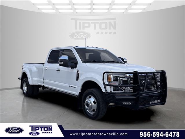 Pre-Owned 2022 F-350 Platinum image 1