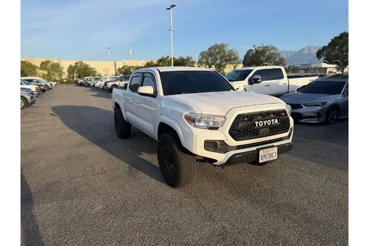 $27800 : Toyota Tacoma 2021 4x2 SR5 4 image 2