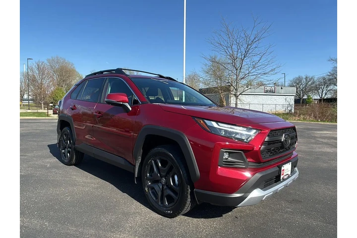 $35000 : Gold Certified 2023 RAV4 Adve image 9
