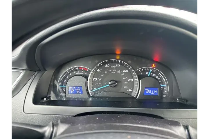 $10988 : Toyota Camry 2015 SE 4dr Sed image 10