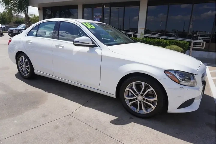 $12988 : Mercedes-Benz C-Class 2016 C image 1