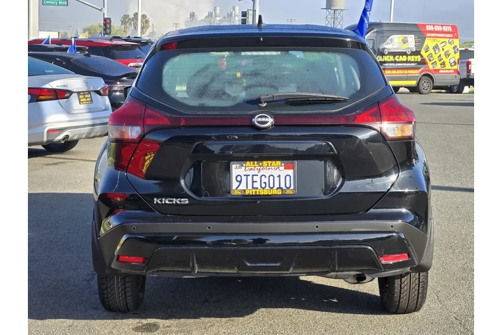 $18499 : Nissan Kicks 2024 S 4dr Cros image 5