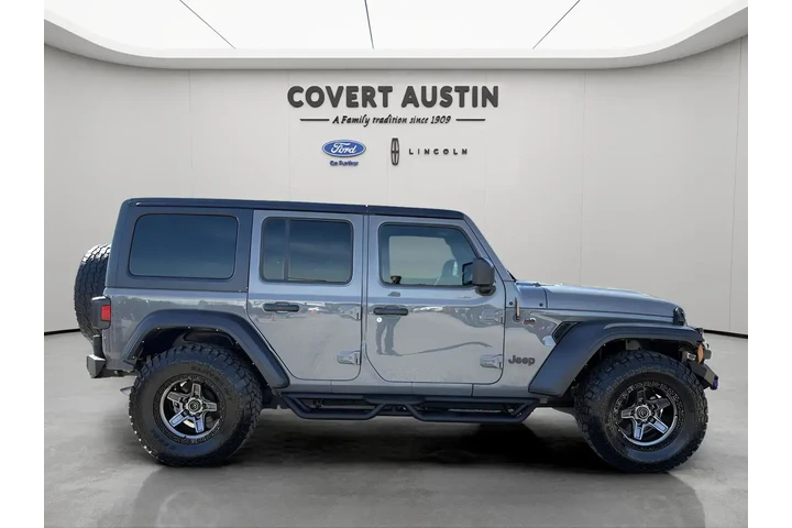 $27845 : Jeep Wrangler Unlimited 2022 image 6