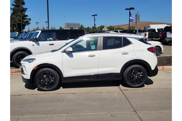 $17999 : Buick Encore GX 2024 Sport T image 7