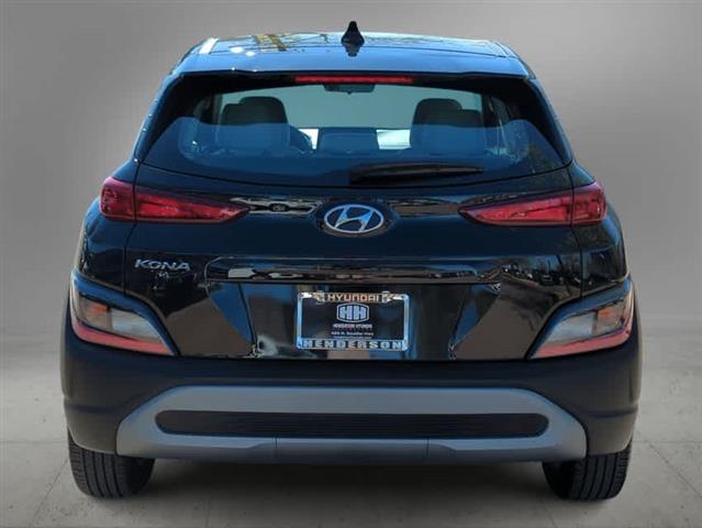 $19700 : Pre-Owned 2022 Hyundai Kona SE image 4