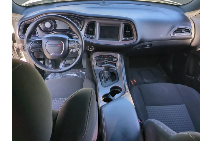 $29900 : Dodge Challenger 2023 GT 2dr image 10