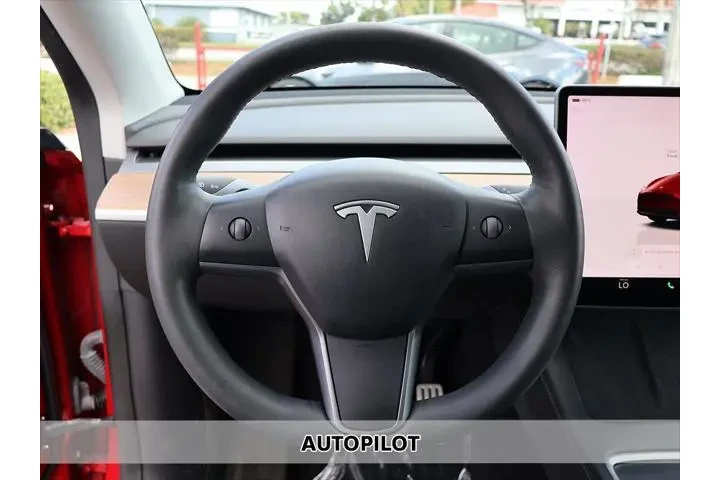 $27990 : Tesla Model Y 2022 AWD Perfo image 3