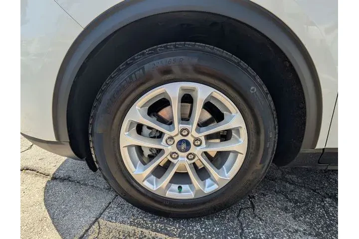 $16197 : Ford Escape 2022 SE 4dr SUV image 6