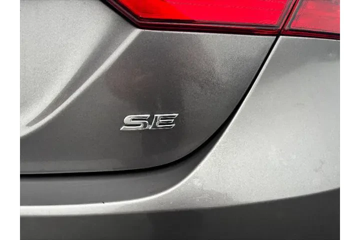 $23499 : Toyota Camry 2023 SE 4dr Sed image 9