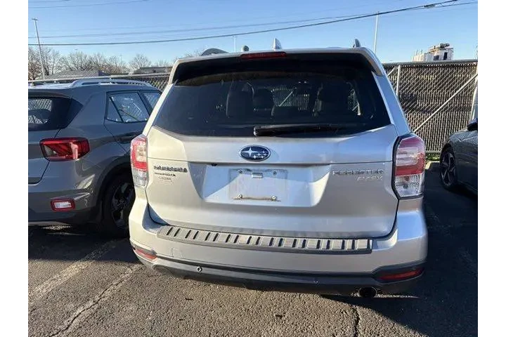 $18998 : Subaru Forester 2017 AWD 2.5 image 3