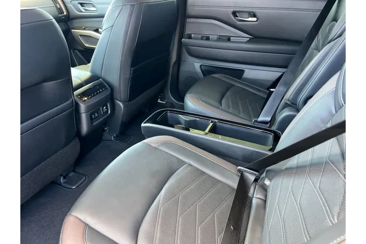 $32999 : Nissan Pathfinder 2023 Plati image 6