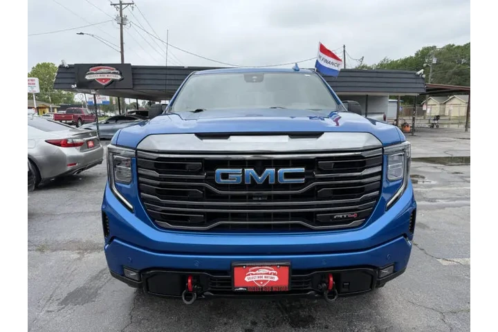 $39995 : 2022 GMC Sierra 1500 AT4 image 4