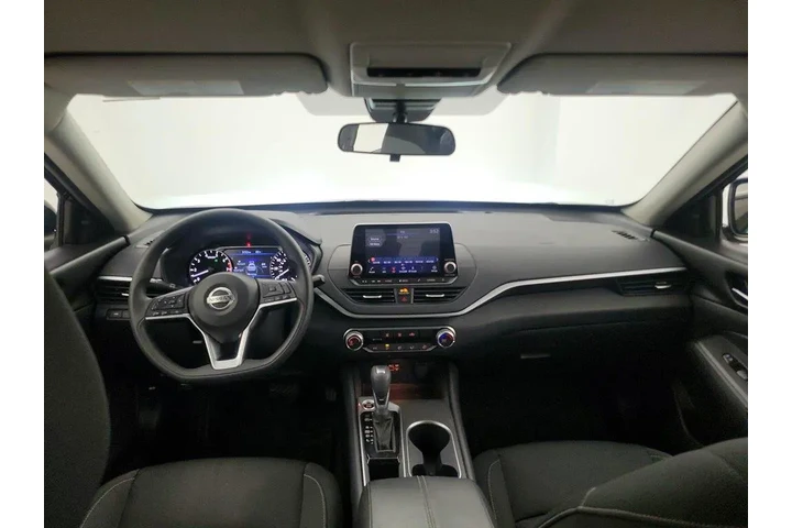 $19998 : Nissan Altima 2022 2.5 SV 4d image 9