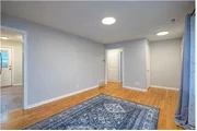 $950 : Rental property with 2 bedro thumbnail