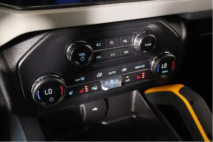 $35385 : Ford Bronco 2021 4x4 Black D image 8