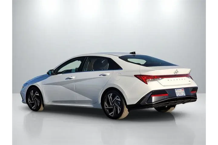 $23079 : Hyundai ELANTRA Hybrid 2025 image 6