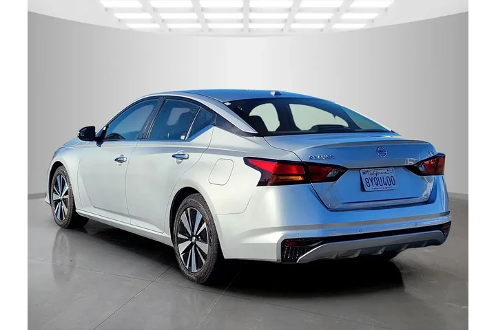 $16034 : Nissan Altima 2021 2.5 SV 4d image 5