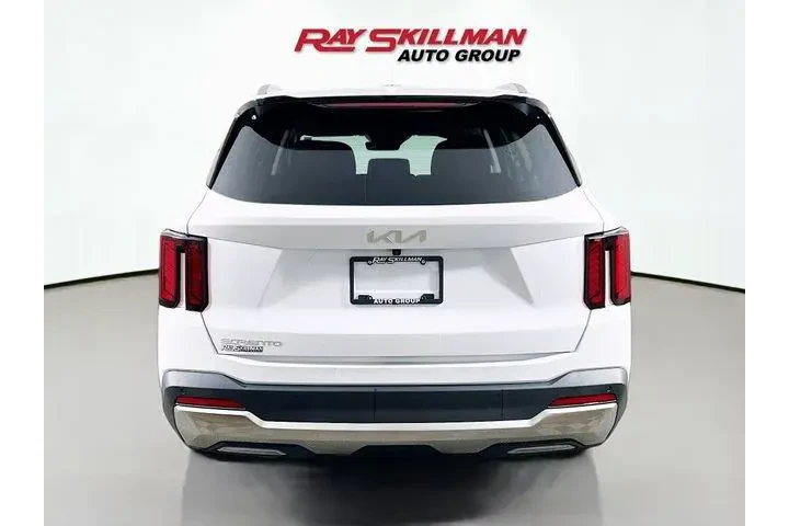 $28975 : Kia Sorento 2024 S 4dr SUV image 6