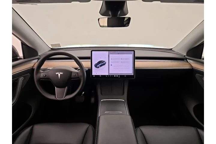 $31998 : Tesla Model Y 2024 AWD Long image 9