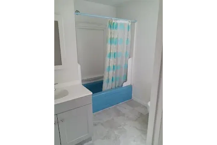 $2200 : JURUPA VALLEY/92509 RENTO CASA image 2