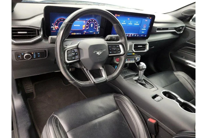 $27998 : Ford Mustang 2024 EcoBoost 2 image 9