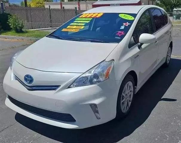 $10999 : 2012 TOYOTA PRIUS V image 4