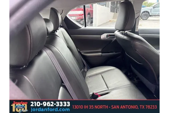 $7997 : Lexus CT 200h 2011 Premium 4 image 9